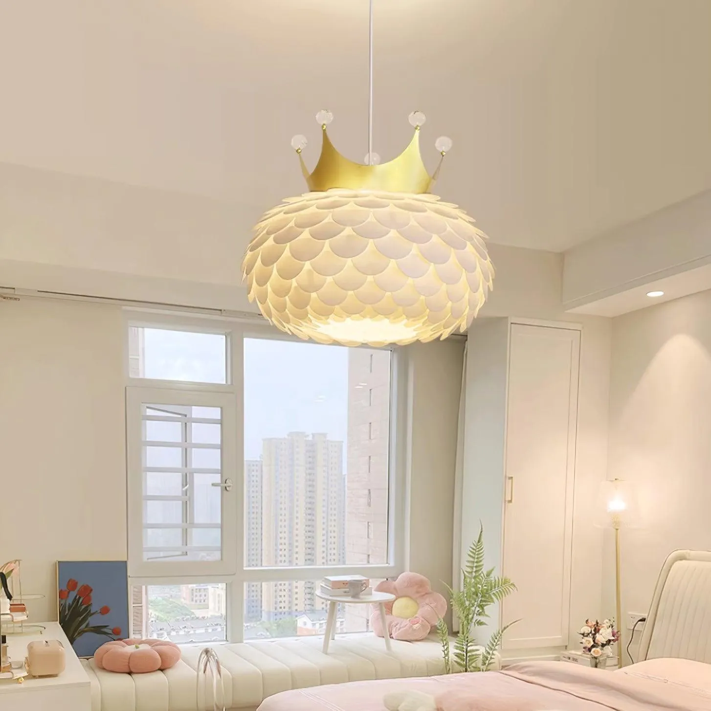 Crown Pendant Lamp