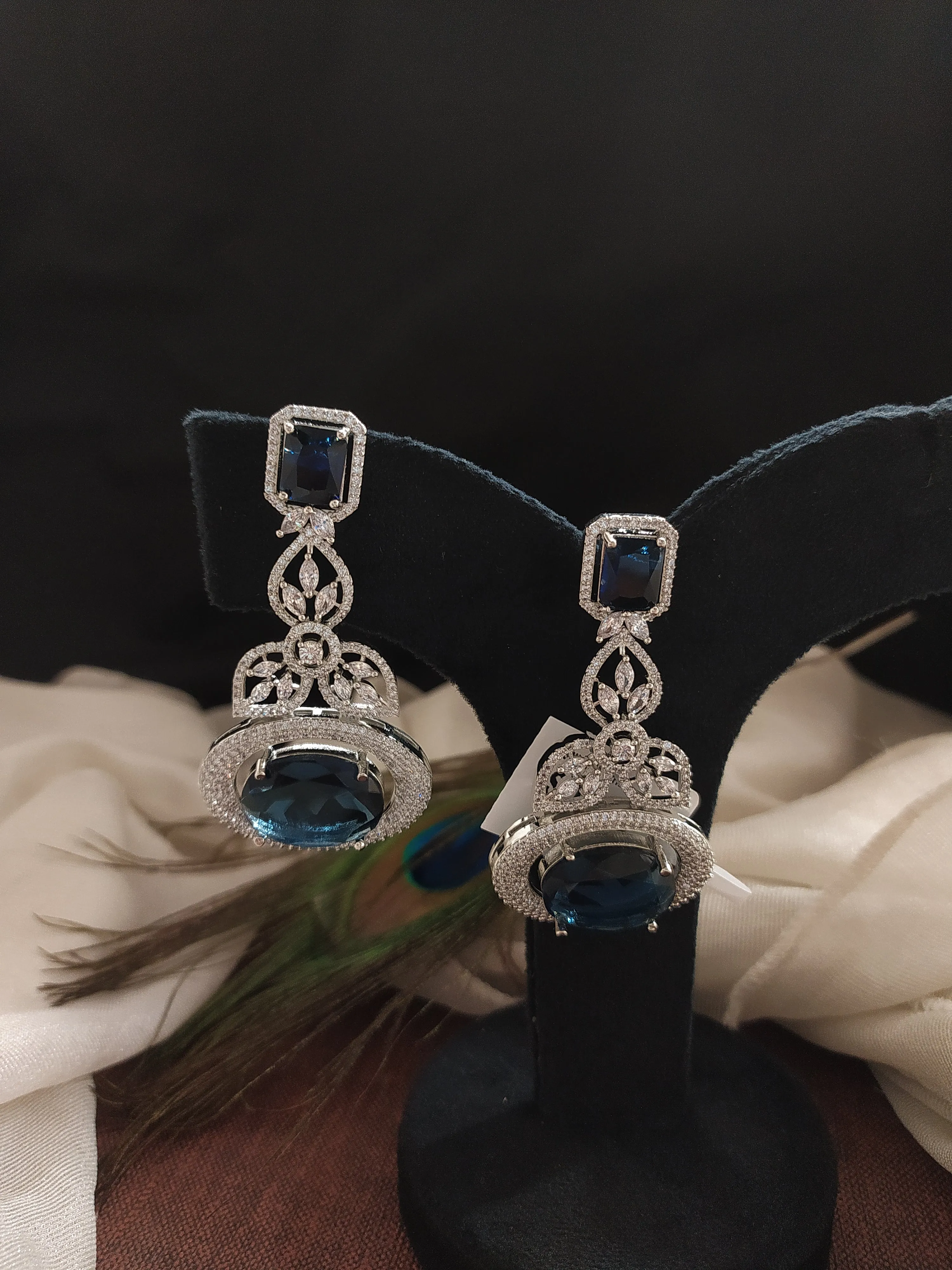 Silver Miscaro Oval & Drop Glossy Earring